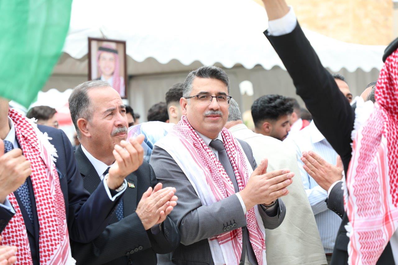 جامعة عمان العربية تُحيي ذكرى الكرامة الخالدة ويوم العلم الأردني في مشهد وطني يجسّد معاني العزة والانتماء34