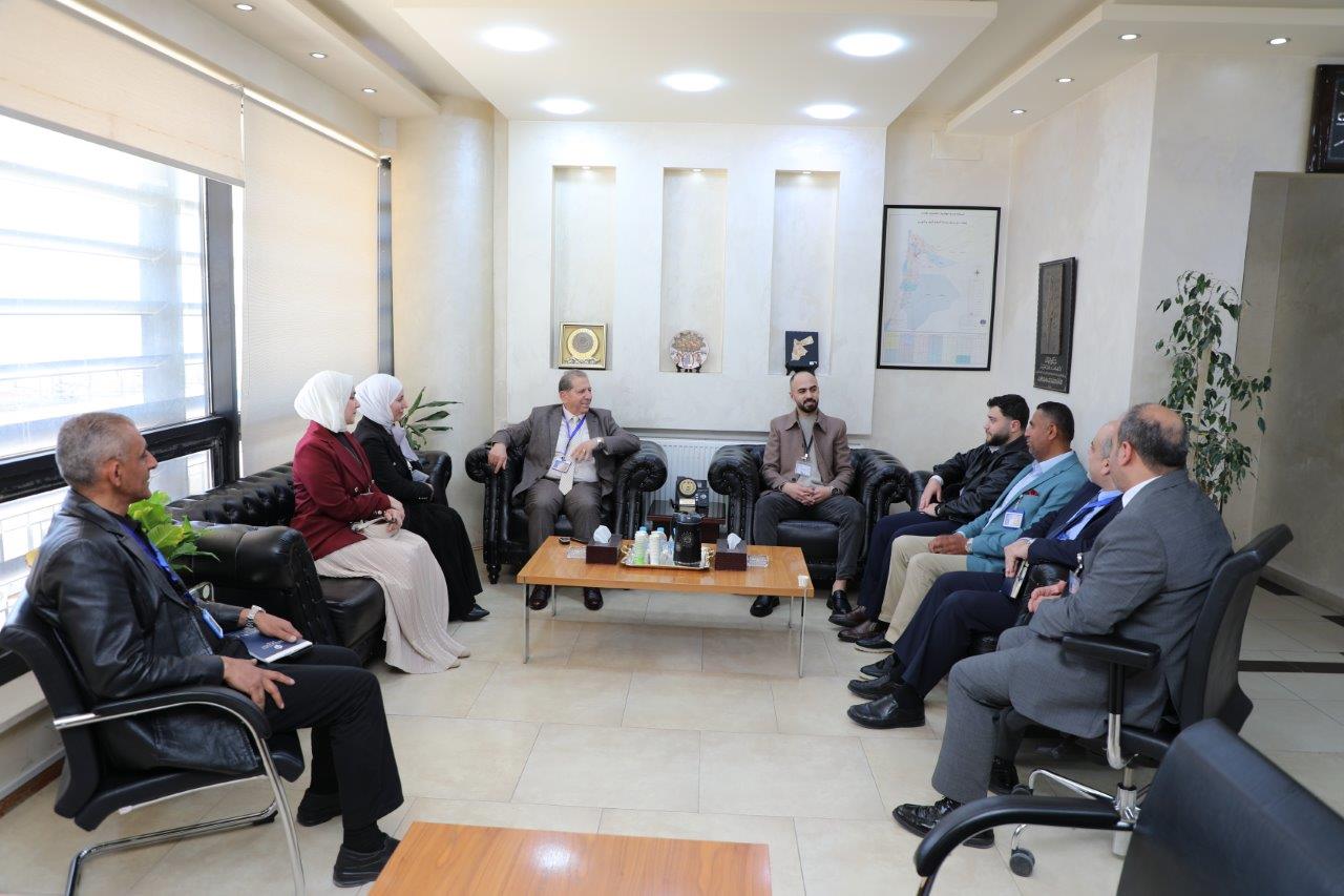جامعة عمان العربية تستقبل شركة مزن للبرمجة وتبحث آفاق التعاون المشترك1