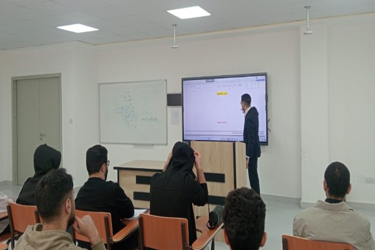 جامعة عمان العربية تستضيف أحد خريجيها في محاضرة حول "واقع شركات التأجير التمويلي في الأردن"1