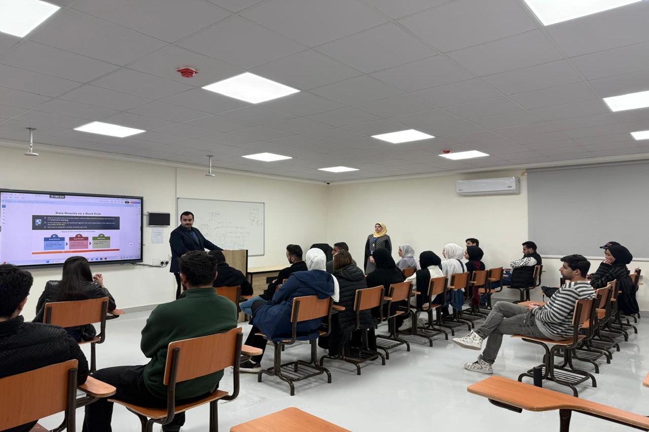 كلية تكنولوجيا المعلومات في "عمان العربية" تسلط الضوء على قصة نجاح خريجها إسلام ربابعة3