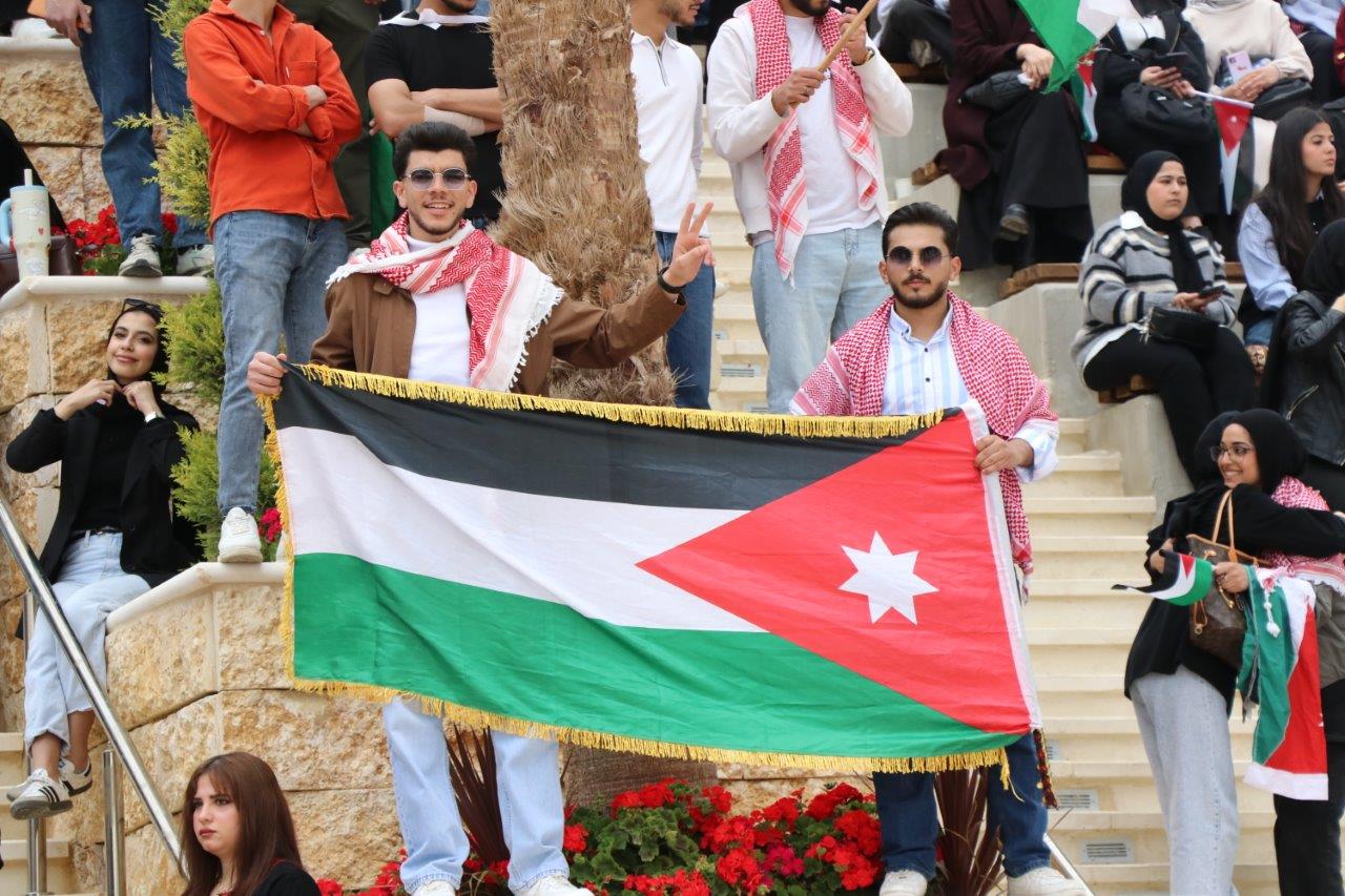 جامعة عمان العربية تُحيي ذكرى الكرامة الخالدة ويوم العلم الأردني في مشهد وطني يجسّد معاني العزة والانتماء55