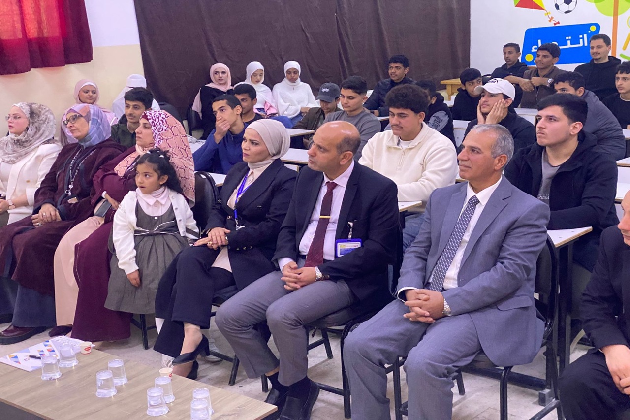 جامعة عمان العربية تطلق مبادرة "جسور المعرفة" لتعزيز التواصل مع المدارس1