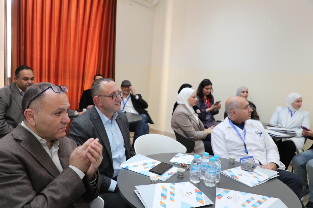 كلية الصيدلة في "عمان العربية" تنظّم لقاءً تشاورياً مع أرباب العمل لتعزيز مواءمة مخرجات البرامج الأكاديمية مع متطلبات سوق العمل5