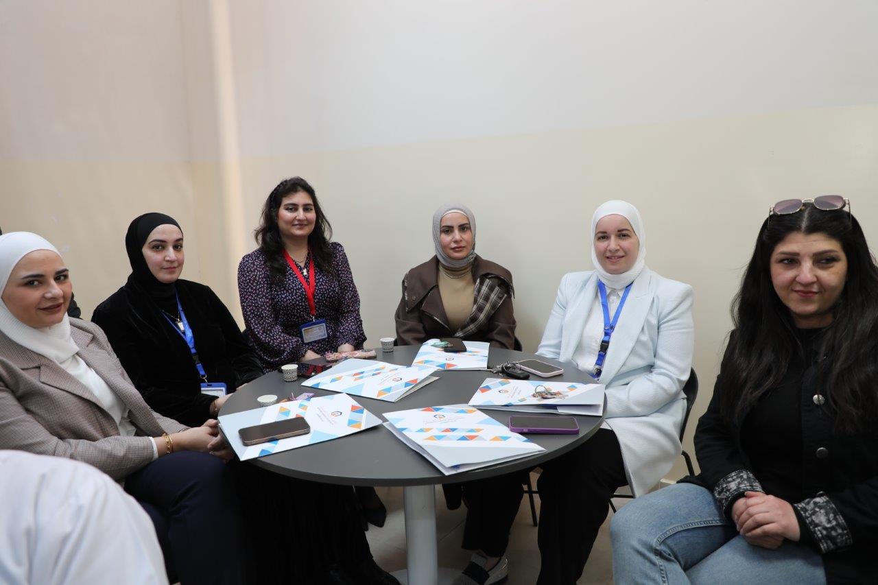 كلية الصيدلة في "عمان العربية" تنظّم لقاءً تشاورياً مع أرباب العمل لتعزيز مواءمة مخرجات البرامج الأكاديمية مع متطلبات سوق العمل7