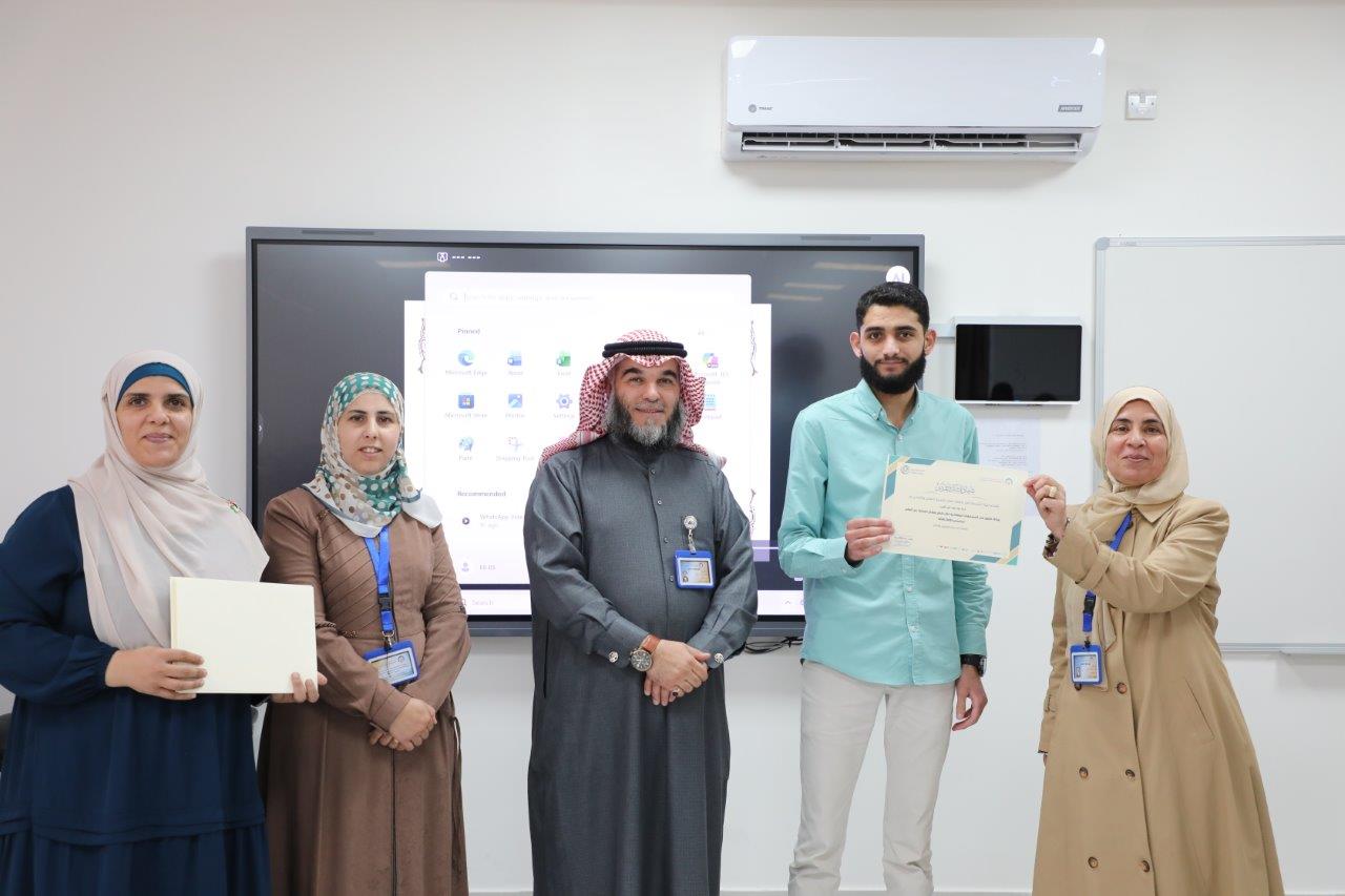 كلية الشريعة في "عمان العربية" تختتم موسمها الرمضاني بفعاليات نوعية تجمع بين التلاوة والمعرفة والإبداع11