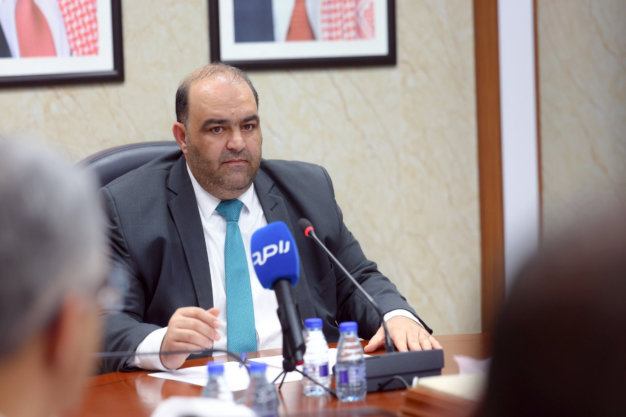 كلية تكنولوجيا المعلومات في جامعة عمان العربية تشارك في اجتماع نيابي لبحث مواءمة التخصصات التقنية مع سوق العمل1