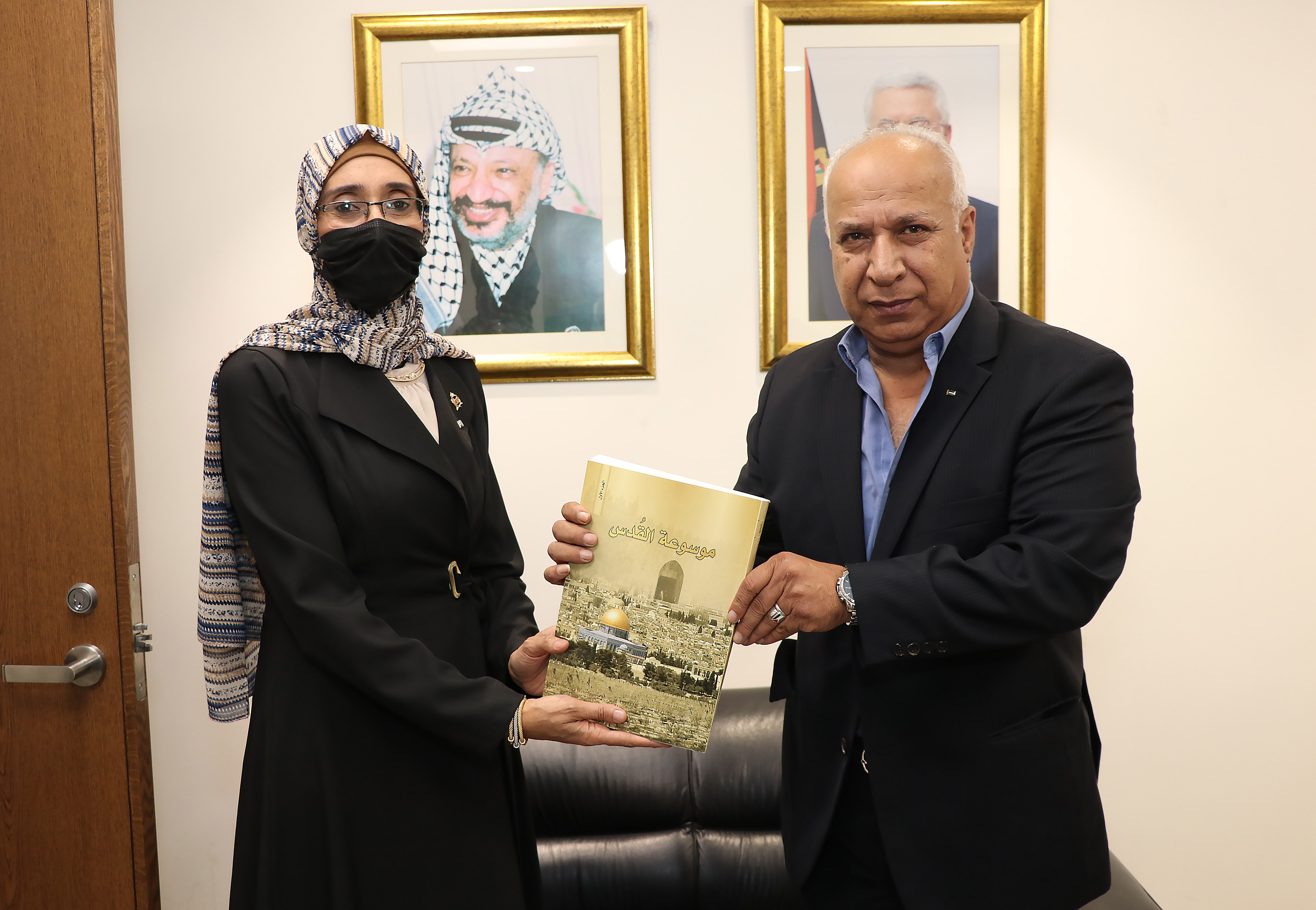 مباحثات بين "عمان العربية" والملحقية الثقافية لدولة فلسطين2