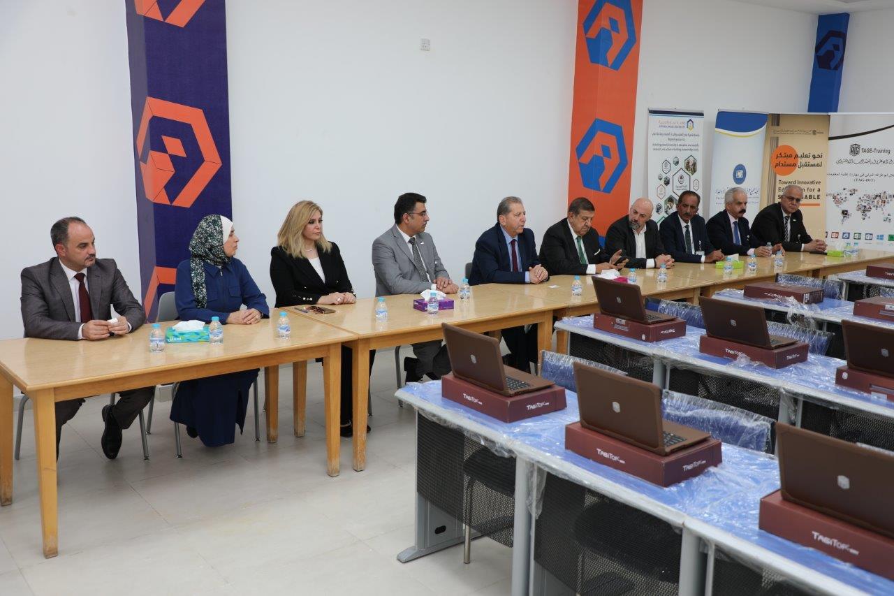 افتتاح محطة طلال أبو غزاله للمعرفة في جامعة عمان العربية وتوقيع اتفاقيات ثنائية11
