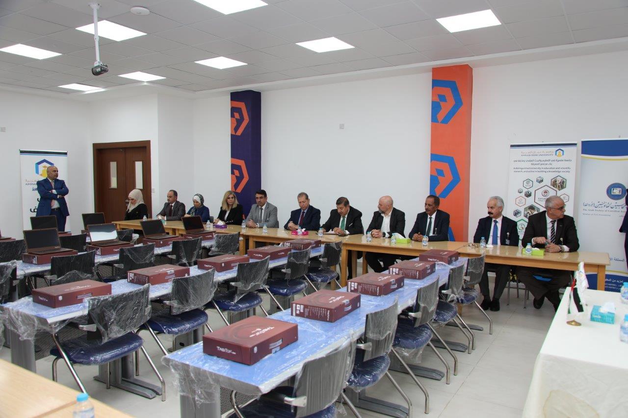 افتتاح محطة طلال أبو غزاله للمعرفة في جامعة عمان العربية وتوقيع اتفاقيات ثنائية16
