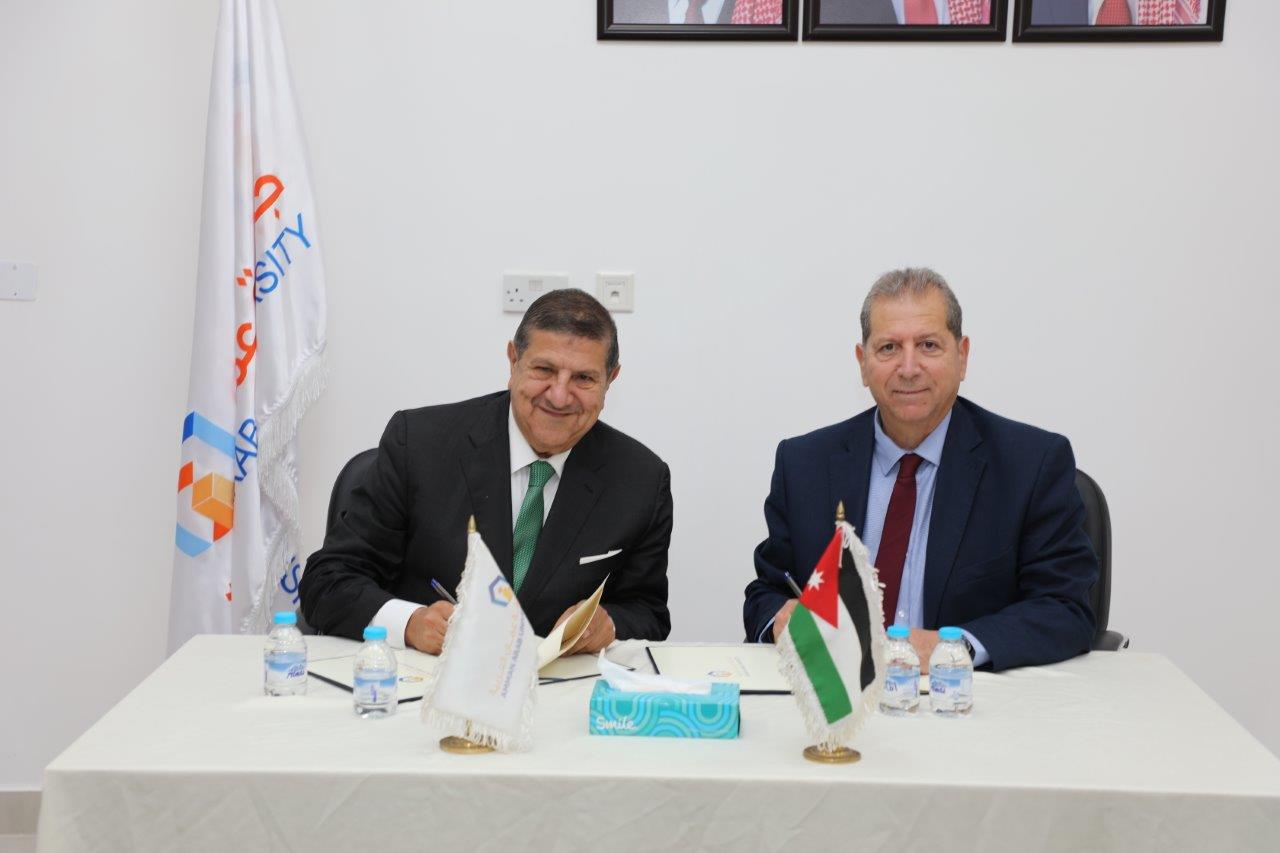 افتتاح محطة طلال أبو غزاله للمعرفة في جامعة عمان العربية وتوقيع اتفاقيات ثنائية21