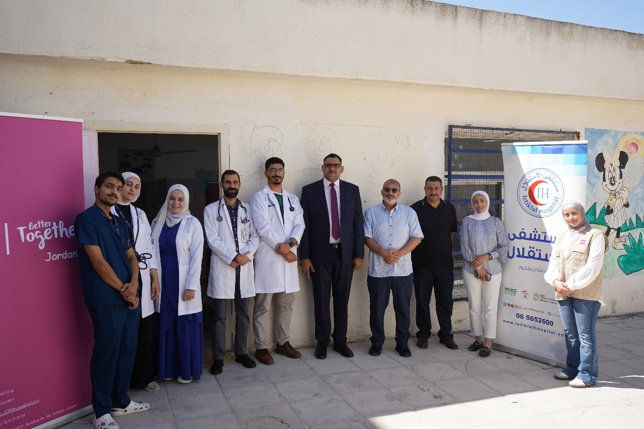صيدلة " عمان العربية " تنظم يومًا طبيًا مجانيًا في محافظة جرش4