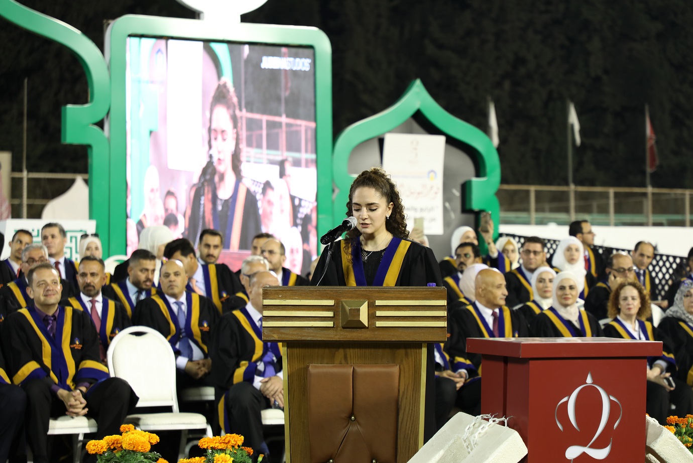 جامعة عمان العربية تزهو بخريجيها من فوج اليوبيل الفضي الرابع والعشرون35