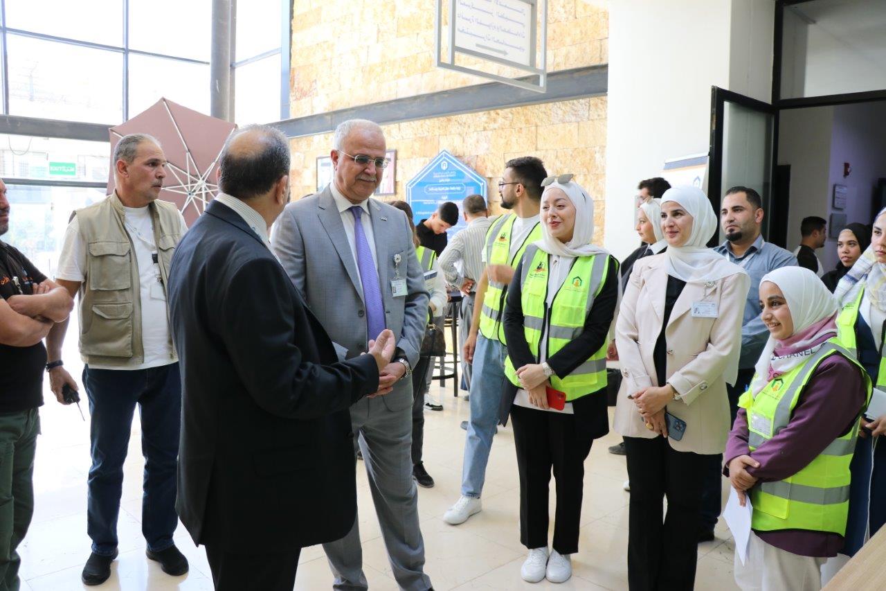 جامعة عمان العربية تكرس قيم التعاون بين الطلبة من خلال مبادرات نوعية1